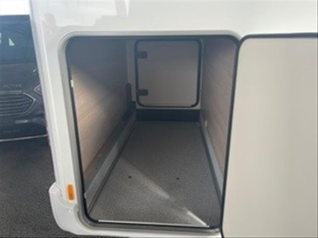 Burstner Lineo T 690 G Neuf