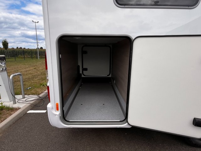 Burstner Lineo T 690 G - Photo 3