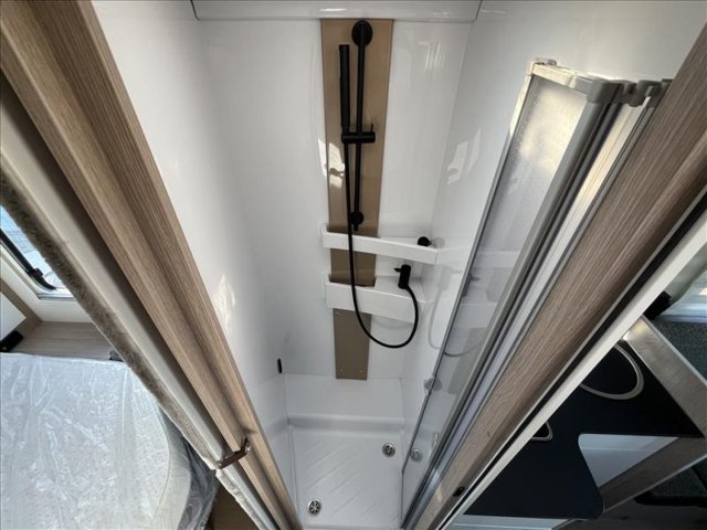 Burstner Lyseo Time Skyline T 732 - Photo 8