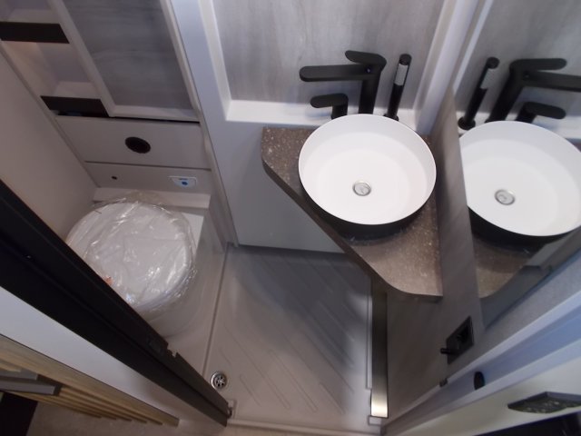 Burstner Signature SFT 7.0 - Photo 4