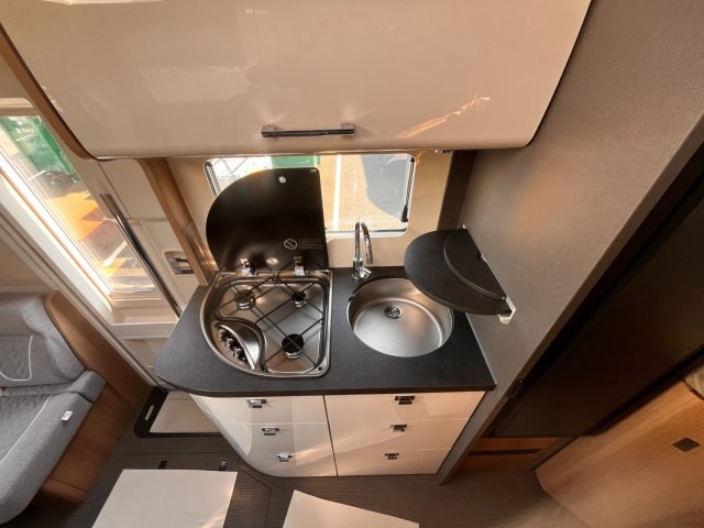 Carthago C-Tourer T 143 KB LE C1-tourer KB-LE lightwei - Photo 5