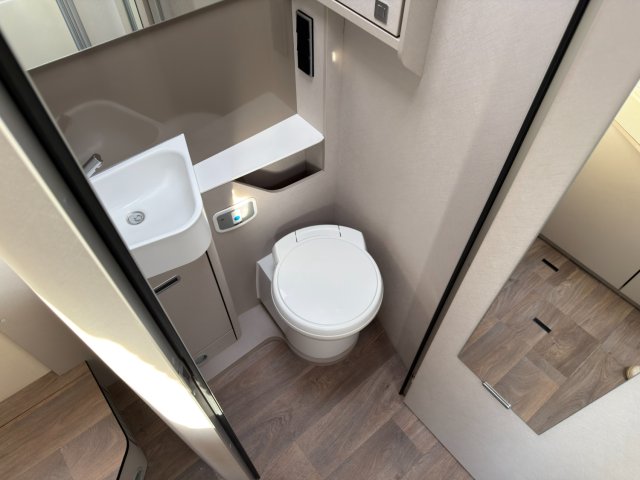 Hymer Tramp S 695 - Photo 9