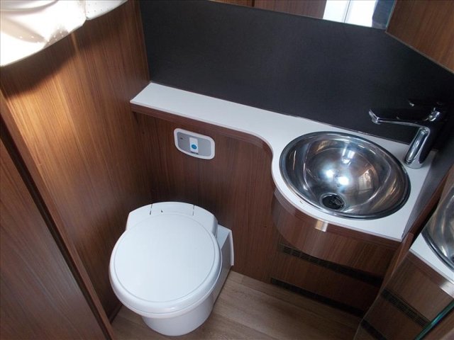 Niesmann+Bischoff Arto 76 LE - Photo 7