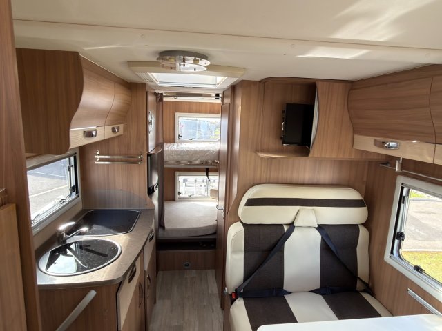 Pilote Aventura A 650 AEG - Photo 11