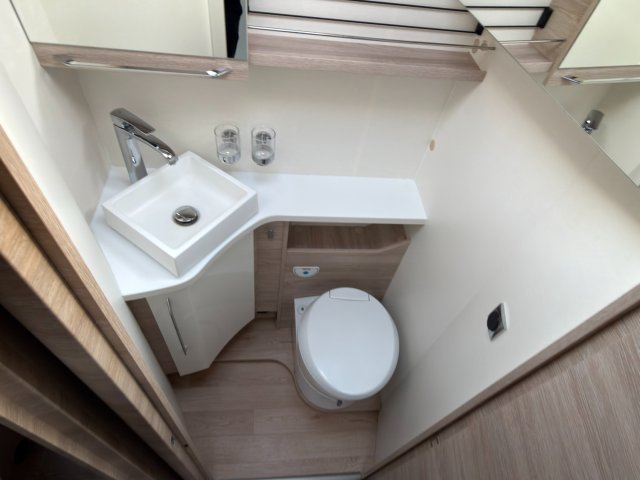 Rapido 886 F - Photo 5