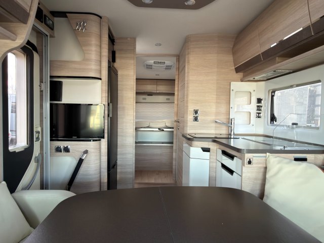 Rapido 886 F - Photo 10