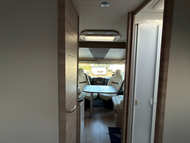 Rapido 886 F - Photo 8