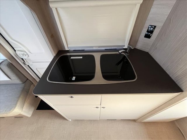 Burstner Premio Life 415 TK - Photo 8