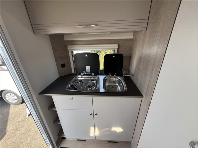 Burstner Premio Life 425 TS - Photo 2