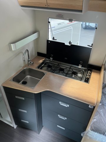 Adria Matrix Axess 650 DC 60 ANS - Photo 4