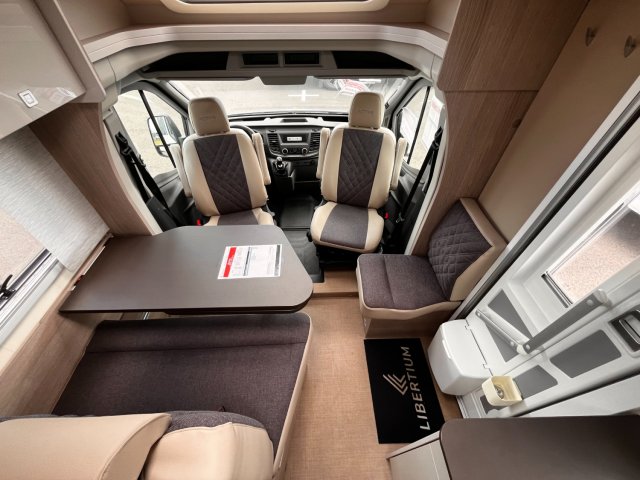 Burstner Lineo T 690 G - Photo 5