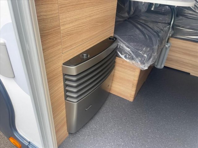 Adria Action 391 PD - Photo 3