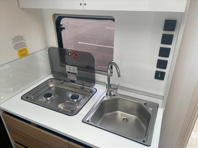 Adria Action 391 PD - Photo 5