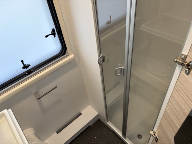 Adria Altea 552 PK 60Y 2 beds Neuf