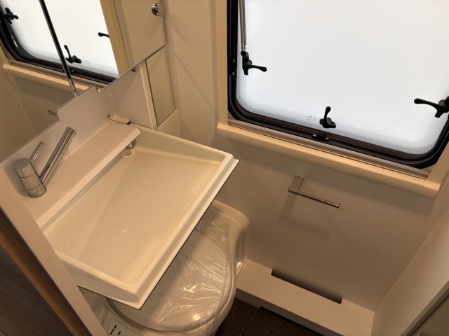 Adria Altea 552 PK 60Y 2 beds - Photo 4