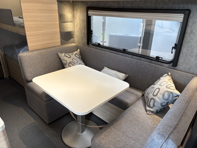 Adria Altea 552 PK 60Y 2 beds - Photo 6