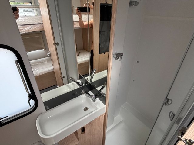 Adria Aviva 563 PT 2 beds - Photo 3