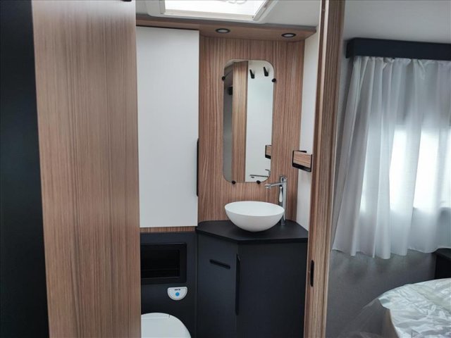 Bavaria Initial I740FC Nomade - Photo 6