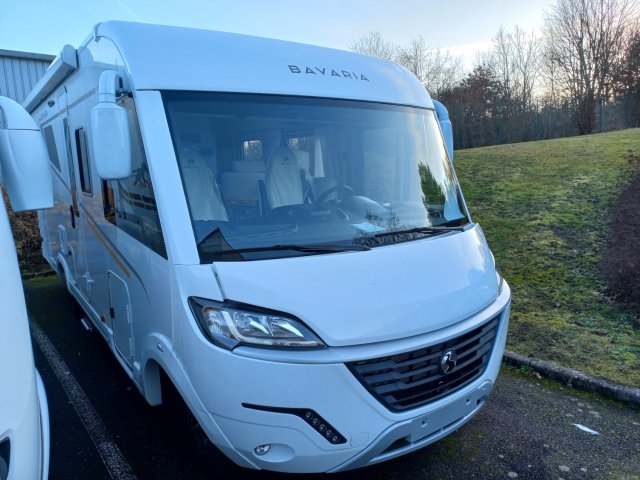 Bavaria Initial I740FGJ Unik Neuf