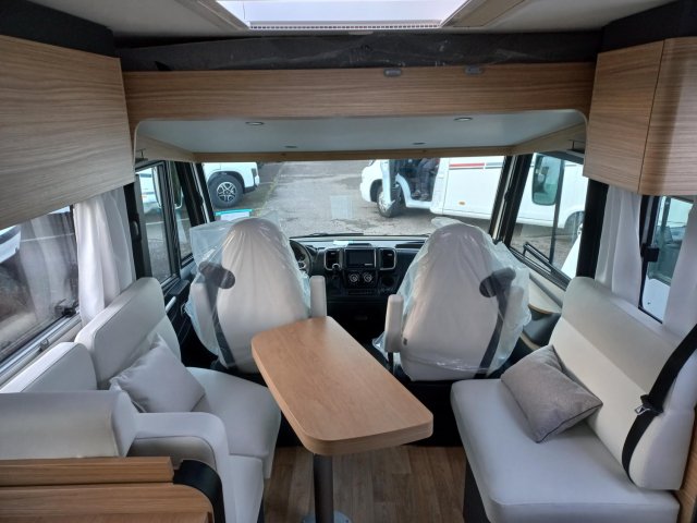 Bavaria Initial I740FGJ Unik - Photo 8