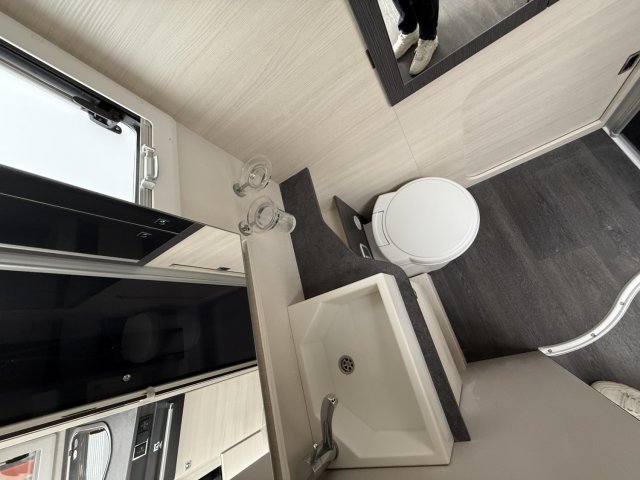 Challenger 250 Vip GRAPHITE - Photo 8