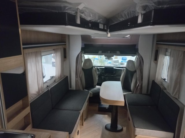 Challenger 270 Graphite Edition - Photo 8