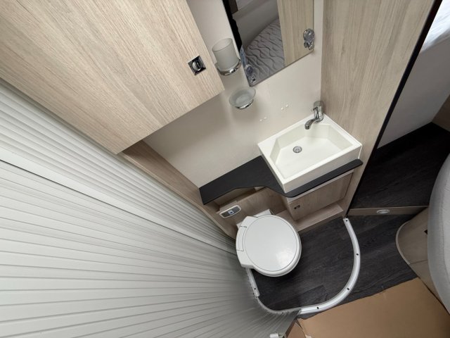 Challenger 288 EB Special Edition - Photo 8