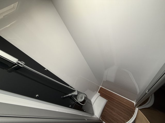 Challenger 288 EB Special Edition - Photo 9