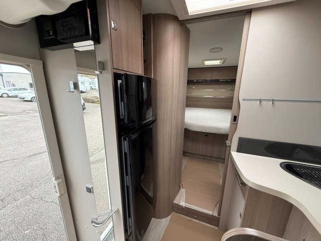 Challenger 398 XLB Special Edition GENESIS EDITIO - Photo 9