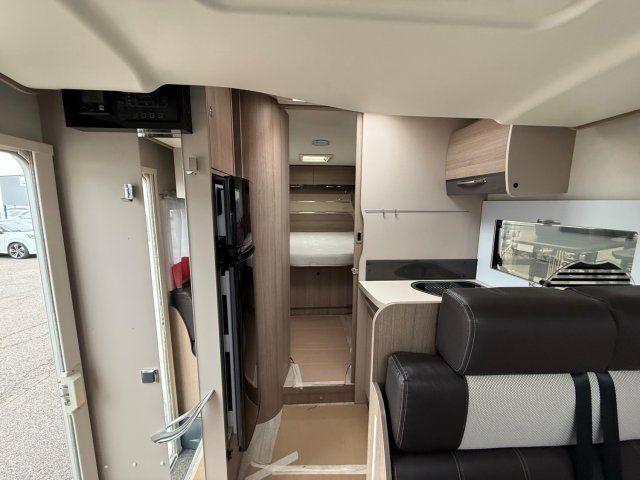 Challenger 398 XLB Special Edition GENESIS EDITIO - Photo 13