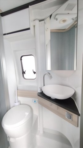 Adria Twin Plus 640 SPX SGX - Photo 10