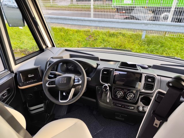 Bavaria Initial I740FC Nomade - Photo 7