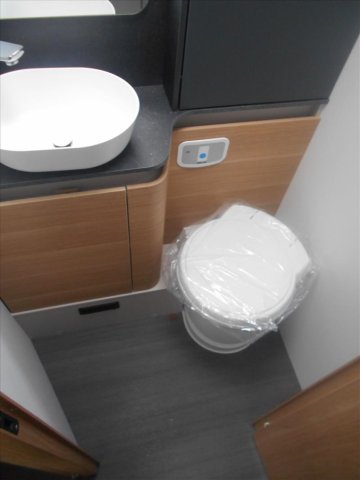 Adria Matrix Plus 670 DC - Photo 5