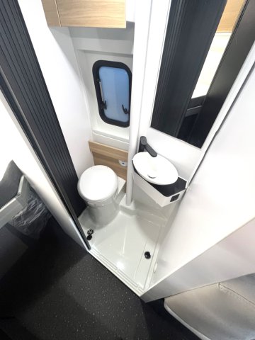 Adria Twin 640 SGX 60 ANS - Photo 7