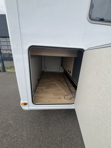 Bavaria Initial I740FC Nomade - Photo 9