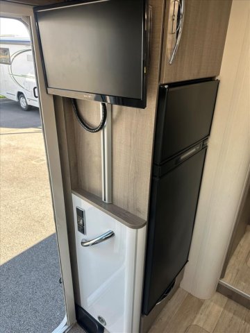 Bavaria Initial I741GJ Class I 741 GJ - Photo 5