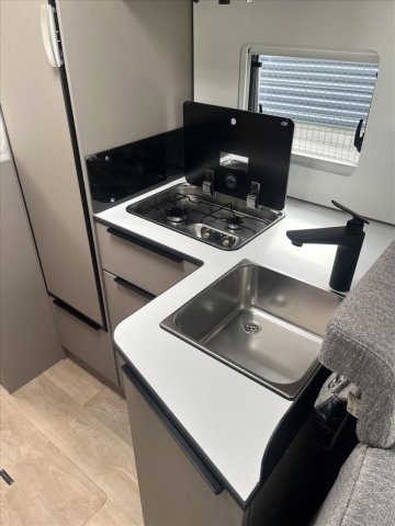 Burstner Campeo TD 690 G - Photo 7