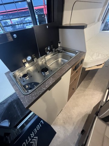 Burstner Habiton HM 6.0 - Photo 9