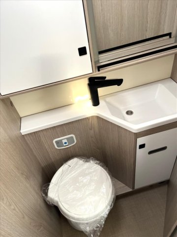 Burstner Lyseo Time Skyline T 732 - Photo 8