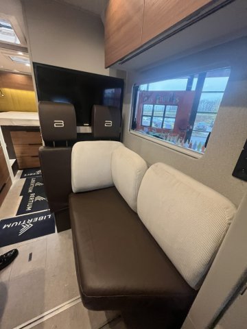 Burstner Signature SFT 7.5 - Photo 6