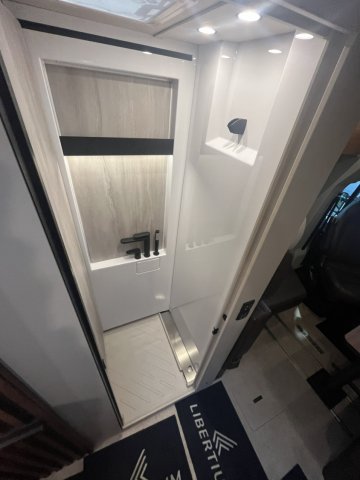 Burstner Signature SFT 7.5 - Photo 13