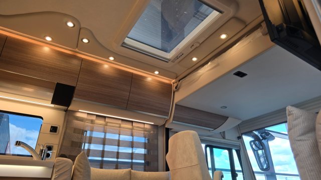 Concorde Credo 740 Hi - Photo 9