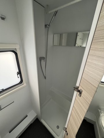 Adria Altea 552 PK 60Y 2 beds - Photo 7