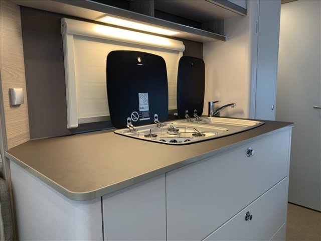 Burstner Caravane PREMIO - Photo 3