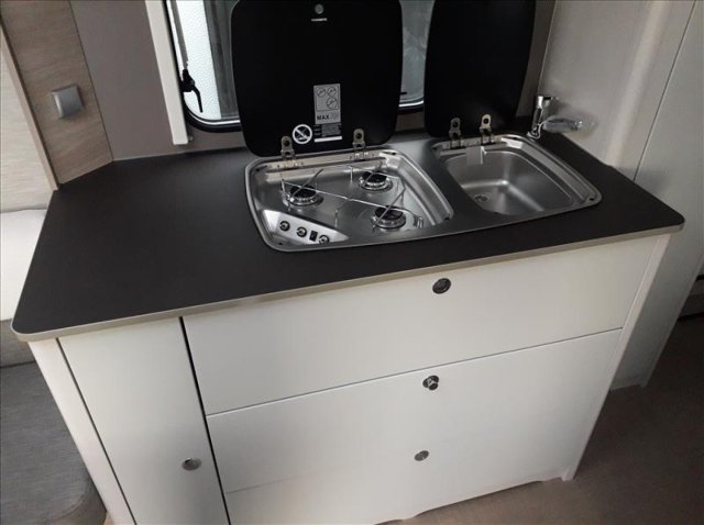 Burstner Caravane PREMIO - Photo 3