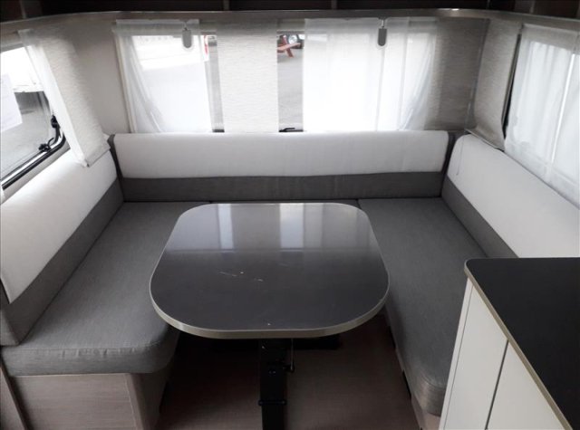 Burstner Caravane PREMIO - Photo 2