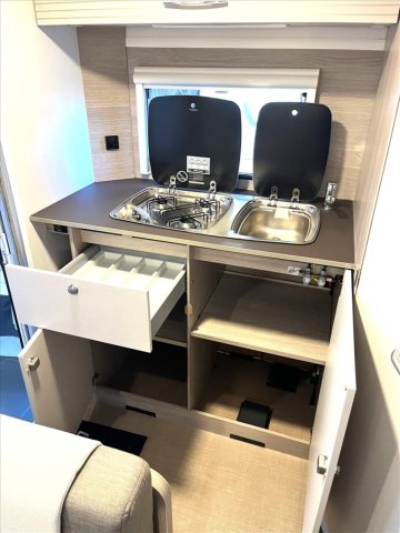 Burstner Premio Life 425 TS - Photo 9