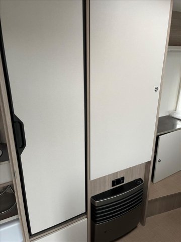 Burstner Premio Life 425 TS - Photo 13