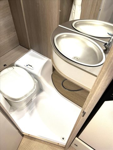 Burstner Premio Life 425 TS - Photo 7