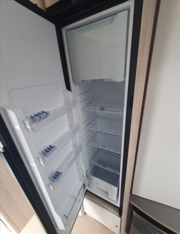 Burstner Premio Life 490 TK - Photo 9